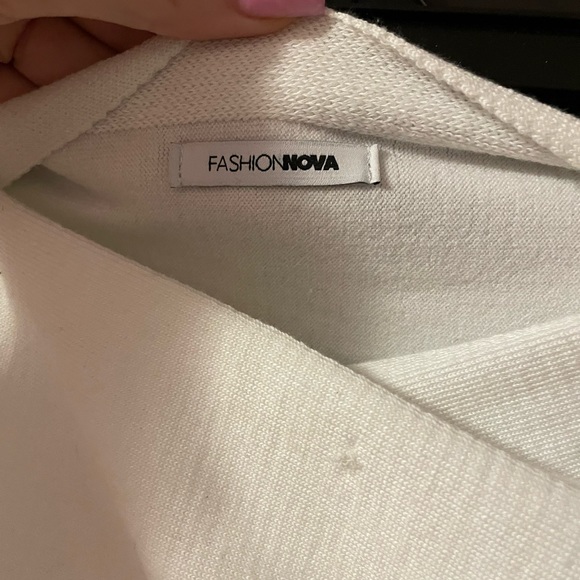 Fashion Nova off the shoulder cropped sweater top - Picture 2 of 2